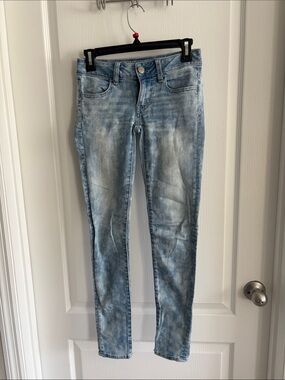 American Eagle Outfitters light blue denim jeans - Super Stretch